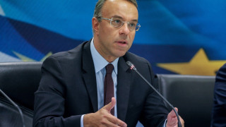 Σταϊκούρας: «6.8 δις διατίθενται συνολικά για τον κορωνοϊό»