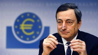 Ανακοίνωσε το πρόγραμμα ο Ντράγκι, αλλά με ειδικά κριτήρια για την Ελλάδα 