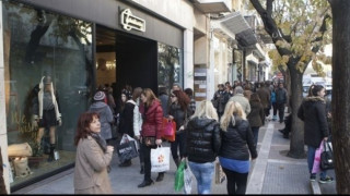 Θεσσαλονίκη: Διαμαρτυρίες για τα ανοιχτά καταστήματα