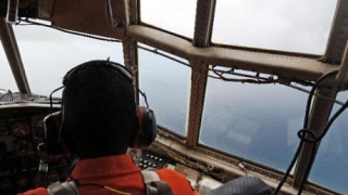 Βρέθηκαν τα μαύρα κουτιά του αεροσκάφους της Airasia