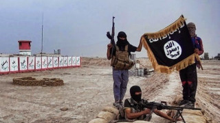 Βίντεο ΣΟΚ με δημόσια εκτέλεση γυναίκας από τζιχαντιστές! (video)