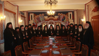 Ιερά Σύνοδος: «Η εκκλησία πρέπει να μείνει μακριά από κόμματα και εκλογές»