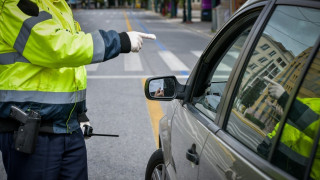 Χανιά: Μητέρα έκλεισε το παιδί της στο πορτ μπαγκάζ για να γλιτώσει πρόστιμο!