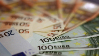 Την επόμενη εβδομάδα αρχίζει η πληρωμή της αποζημίωσης των 800 ευρώ