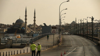 Άδειοι οι δρόμοι στην Τουρκία μετά τις σκηνές χάους