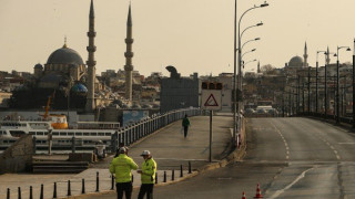 Κωνσταντινούπολη: Μολύνθηκαν 443 υπάλληλοι του δήμου