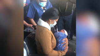 Κορωνοϊός: Ασθενής γέννησε σε τεχνητό κώμα και είδε το μωρό της 11 μέρες μετά!