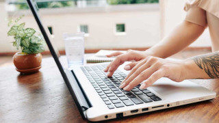 «Σκοιλ ελικικού» και άλλα «μαργαριτάρια» στην τηλεκατάρτιση των επιστημόνων