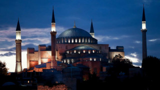 Ο Ερντογάν ανοίγει στην επέτειο της Άλωσης τα τζαμιά, τα σενάρια για την Αγιά Σοφιά