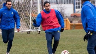 Με Ιγκλέσιας και Σκούρτη στη Μυτιλήνη