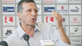 «Να μείνει όρθιος ο ΠΑΟΚ»