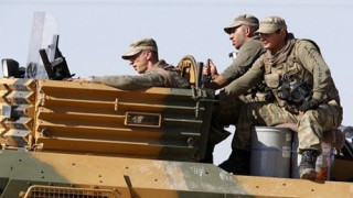Σφοδρές μάχες μεταξύ τζιχαντιστών στα περίχωρα του Κομπάνι