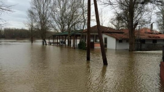 Στον Έβρο τουλάχιστον 250.000 στρέμματα καλλιεργήσιμων εκτάσεων πλημμύρισαν