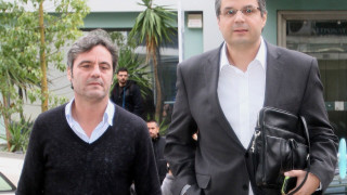 Εξτρέμ, αλλά πρώτα οι υπογραφές