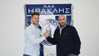  Υπέγραψε ο Ρουγκάλας