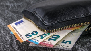 Κοζάνη: Καθαρίστρια βρήκε πορτοφόλι με μεγάλο ποσό και το παρέδωσε