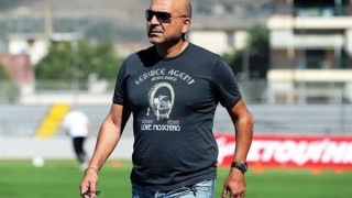 Χατζάρας: «Δεν θέλω κανέναν Ολυμπιακό να μας κάνει μεταγραφές»