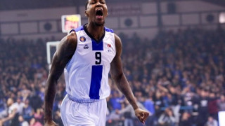 Συνεχίζει στην Ιαπωνία ο Ντέιβις