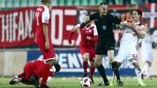 Απίστευτη φραστική επίθεση σε Τζήλο: «Τόσο ξύλο έφαγες, μυαλό δεν έβαλες;»