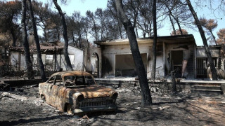 Συγκλονιστικές στιγμές στο Μάτι: «Εχει καεί κόσμος εδώ μέσα...»