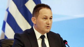 Εξετάζεται η υποχρεωτική χρήση μάσκας και σε άλλους κλειστούς χώρους!