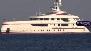 Πολυτελής θαλαμηγός 40 εκατ. δολαρίων αγκυροβόλησε στη Μύκονο