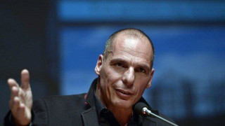 Bloomberg: Ο Βαρουφάκης βασίζεται στην ΕΚΤ για να αποφευχθεί χρεοκοπία το Μάρτιο