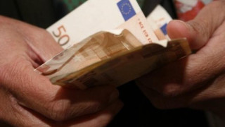 Άγνωστος εξαπάτησε ηλικιωμένη και της απέσπασε μεγάλο χρηματικό ποσό στη Νεάπολη