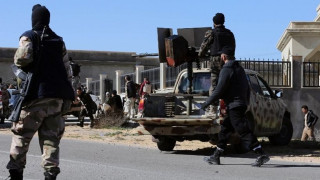 Λιβύη: Ένοπλοι κατέλαβαν κυβερνητικά κτήρια στη Σύρτη