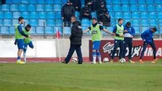 Επιβάλλεται να σηκωθεί ο ΠΑΣ