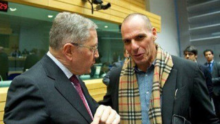 Βαρουφάκης: «Η τρόικα βασανίζει δημοσιονομικά όπως η... CIA σωματικά»