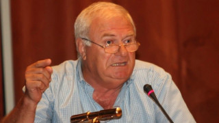 Χατζηαποστόλου: «Ούτε με... αλυσίδες δεν στηρίζουμε Γραμμένο»
