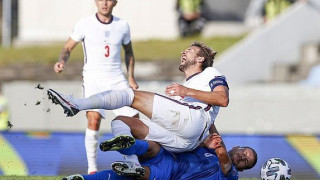 Αποβολή Ίνγκασον και... πέναλτι, ήττα για την Ισλανδία από την Αγγλία (vid)