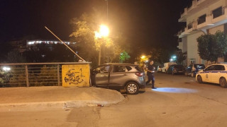 Εικόνες σοκ: Αυτοκίνητο έριξε δυο παιδιά από γέφυρα στη Λάρισα