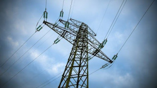 ΔΕΗ: Εκπτώσεις στα τιμολόγια και νέες υπηρεσίες εξυπηρέτησης – Από πότε θα ισχύουν