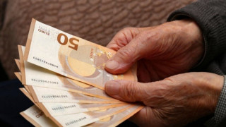 Αναδρομικά συνταξιούχων: Τα ποσά, οι ημερομηνίες, τι πρέπει να προσέξουν