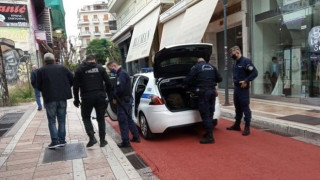 Αγρίνιο: Μαχαίρωσε μάνα και κόρη ενώ χώριζε με τη γυναίκα του