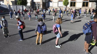 ΠΟΥ: Πόσο συμβάλλουν τα σχολεία στη διασπορά του κορωνοϊού