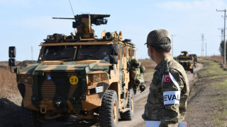 Το ΝΑΤΟ αποθεώνει (;) τουρκική μηχανοκίνητη ταξιαρχία