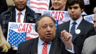 Ο Έλληνας δισεκατομμυριούχος που θέλει να αγοράσει το CNN