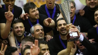 Αποθέωση ομάδας βόλεϊ στην Τούμπα (videos)