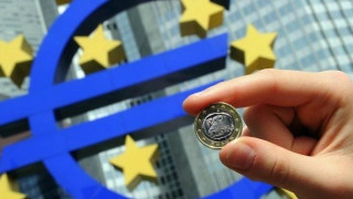 Χάρβαρντ: Ελλάδα και Κύπρος εκτός ευρωζώνης εάν θέλουν ανάπτυξη
