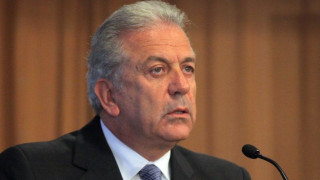 Παραιτήθηκε ο Δημήτρης Αβραμόπουλος