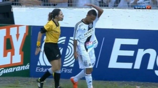 Δεν… «μάσησε» η βοηθός (video)