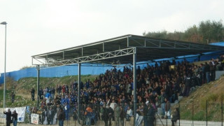 Με τους φίλους του στο «Βικελίδης», ο Άρης Ακροποτάμου