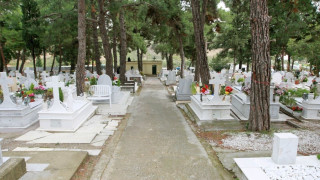 Κορωνοϊός: Ασφυκτική η κατάσταση στα κοιμητήρια Θεσσαλονίκης