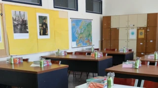 Πιθανόν πριν τις γιορτές το άνοιγμα των σχολείων