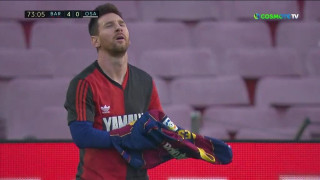 Ο Μέσι έβαλε γκολάρα και το αφιέρωσε με φανέλα της Νιούελς στον Μαραντόνα