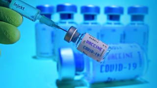 «Δύο μήνες χρειάζεται το εμβόλιο για να δώσει ανοσία»