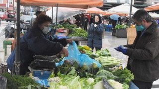 Λαϊκές αγορές Θεσσαλονίκης: «Πείτε μας ποιοι έχουν άδεια, ελέγξτε όσους δεν έχουν»